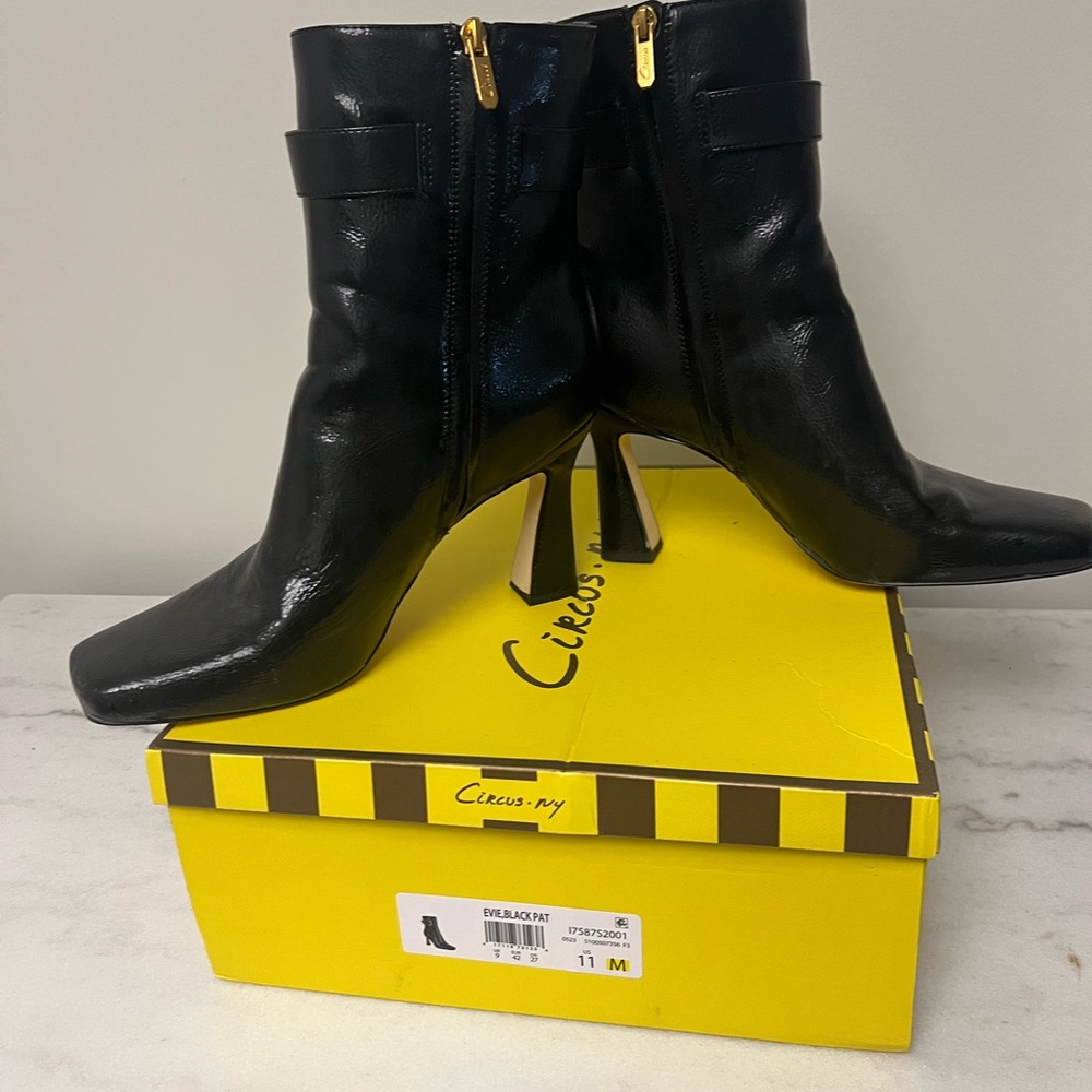 Womens black patent bootie